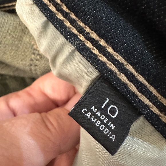 Vera Wang jeans. - Picture 6 of 7